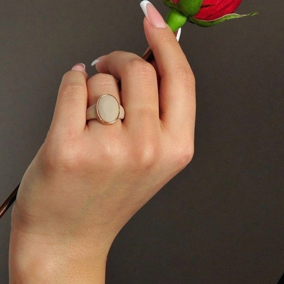 Women’s Silicone Wedding ring (1) - Picture 3 of 6